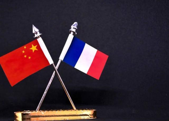 法阵风战机卖不动怪中国是输不起吗 法国心态崩了