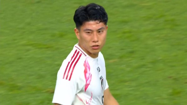 驰赢策略 0-2，国足遭遇两连败 张玉宁失单刀王钰栋伤退 全场3次射正有进步
